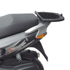 GIVI E681 Крепеж кофра GILERA RUNNER'04/05